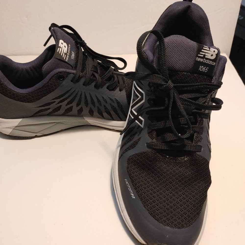 New Balance WW1065BK athletic Running shoes